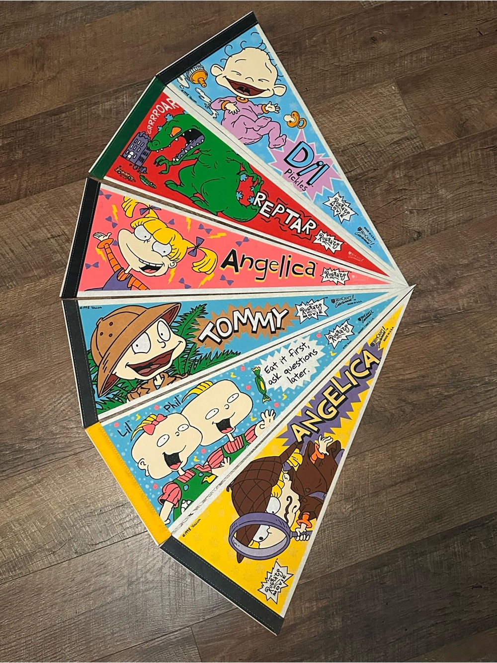 VTG 1998 Rugrats Movie Pennant Complete Set by WinCraft/Viacom–NOS
